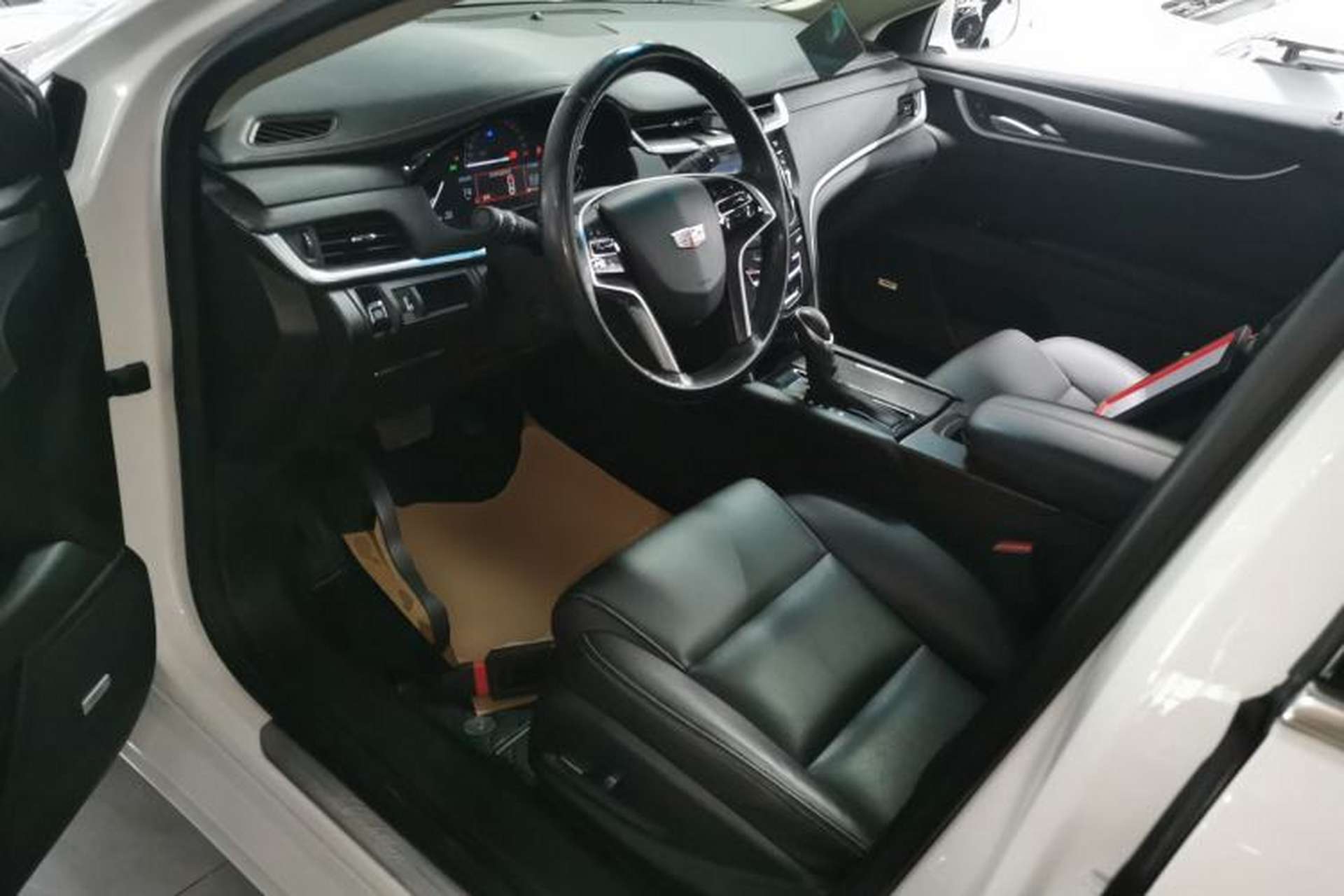 Used Cadillac XTS 2018 28T Tech Edition Left Front Seat