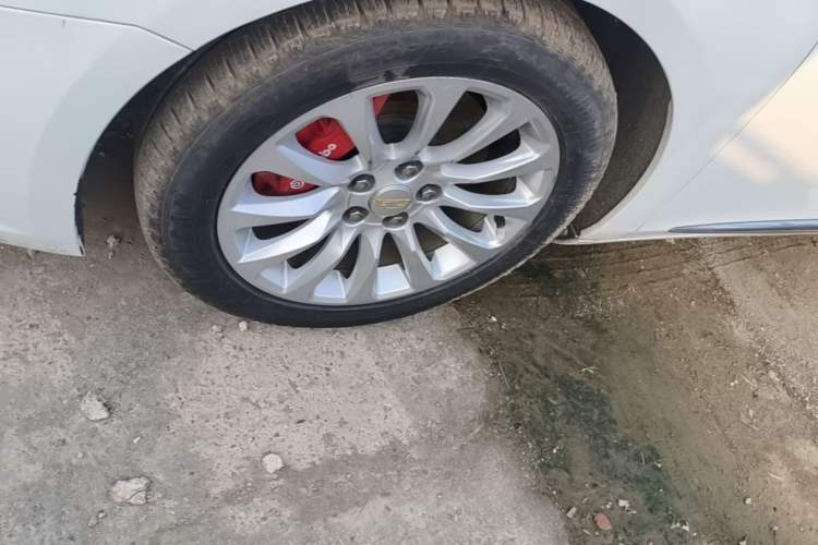 Used Cadillac XTS 2018 28T Tech Edition Left Front Wheel Hub