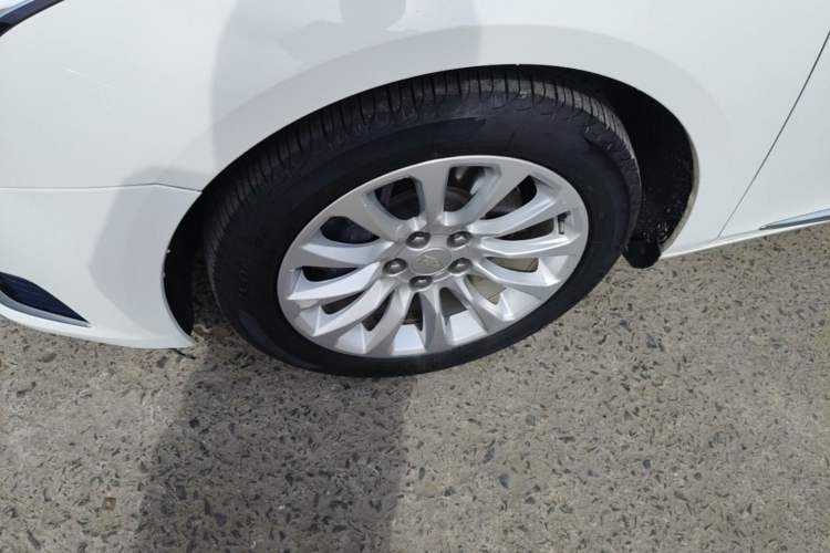 Used Cadillac XTS 2018 28T Tech Edition Left Front Wheel Hub