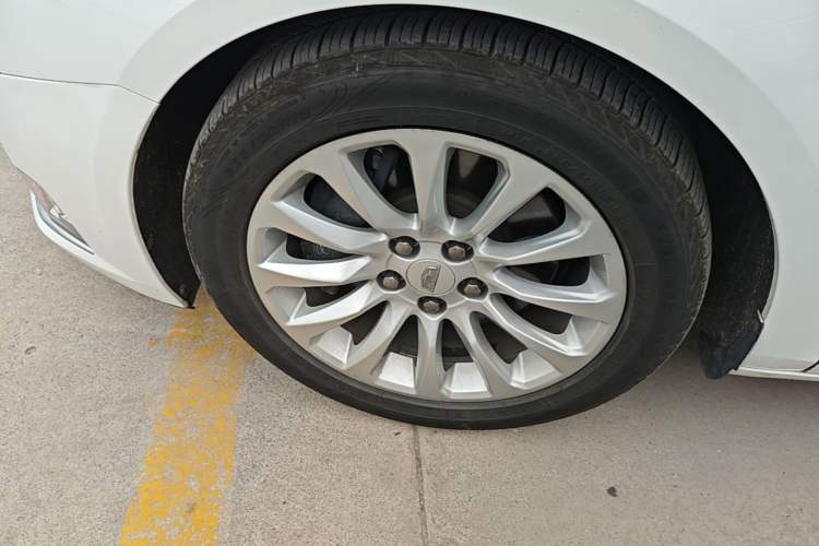 Used Cadillac XTS 2018 28T Elite Edition Left Front Wheel Hub