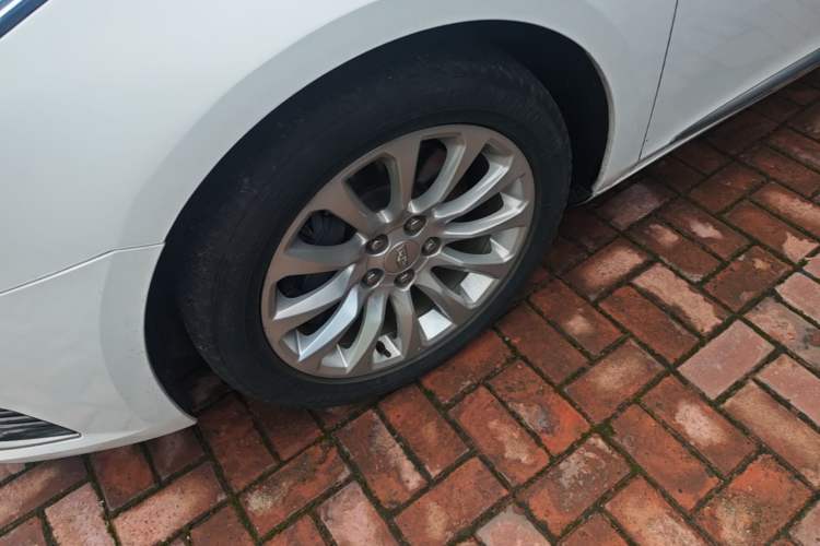 Used Cadillac XTS 2018 28T Tech Edition Left Front Wheel Hub