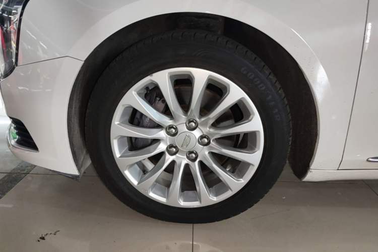 Used Cadillac XTS 2018 28T Tech Edition Left Front Wheel Hub