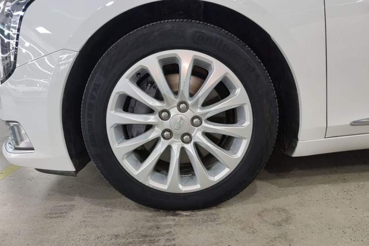Used Cadillac XTS 2018 28T Elite Edition Left Front Wheel Hub