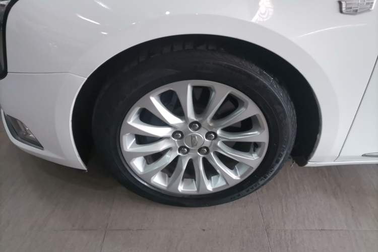 Used Cadillac XTS 2018 28T Elite Edition Left Front Wheel Hub