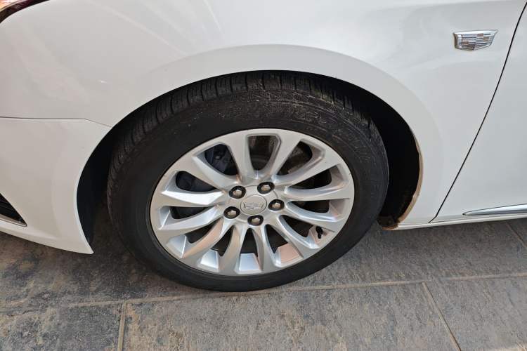 Used Cadillac XTS 2018 28T Tech Edition Left Front Wheel Hub
