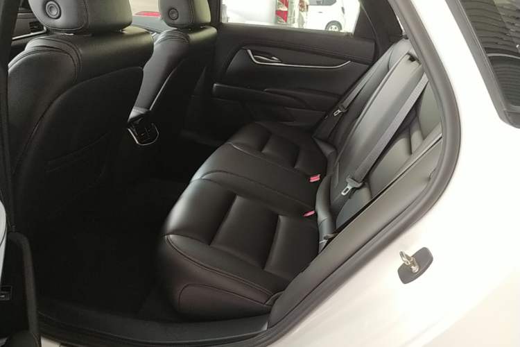 Used Cadillac XTS 2018 28T Tech Edition Left Rear Seat