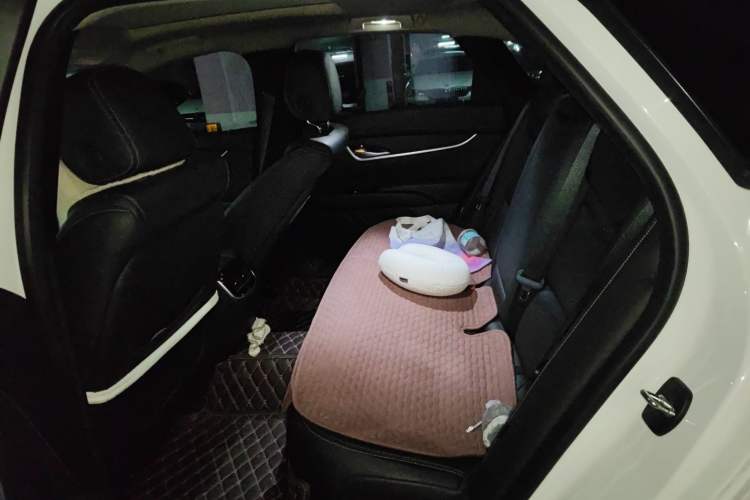 Used Cadillac XTS 2018 28T Tech Edition Left Rear Seat