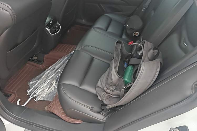 Used Cadillac XTS 2018 28T Tech Edition Left Rear Seat