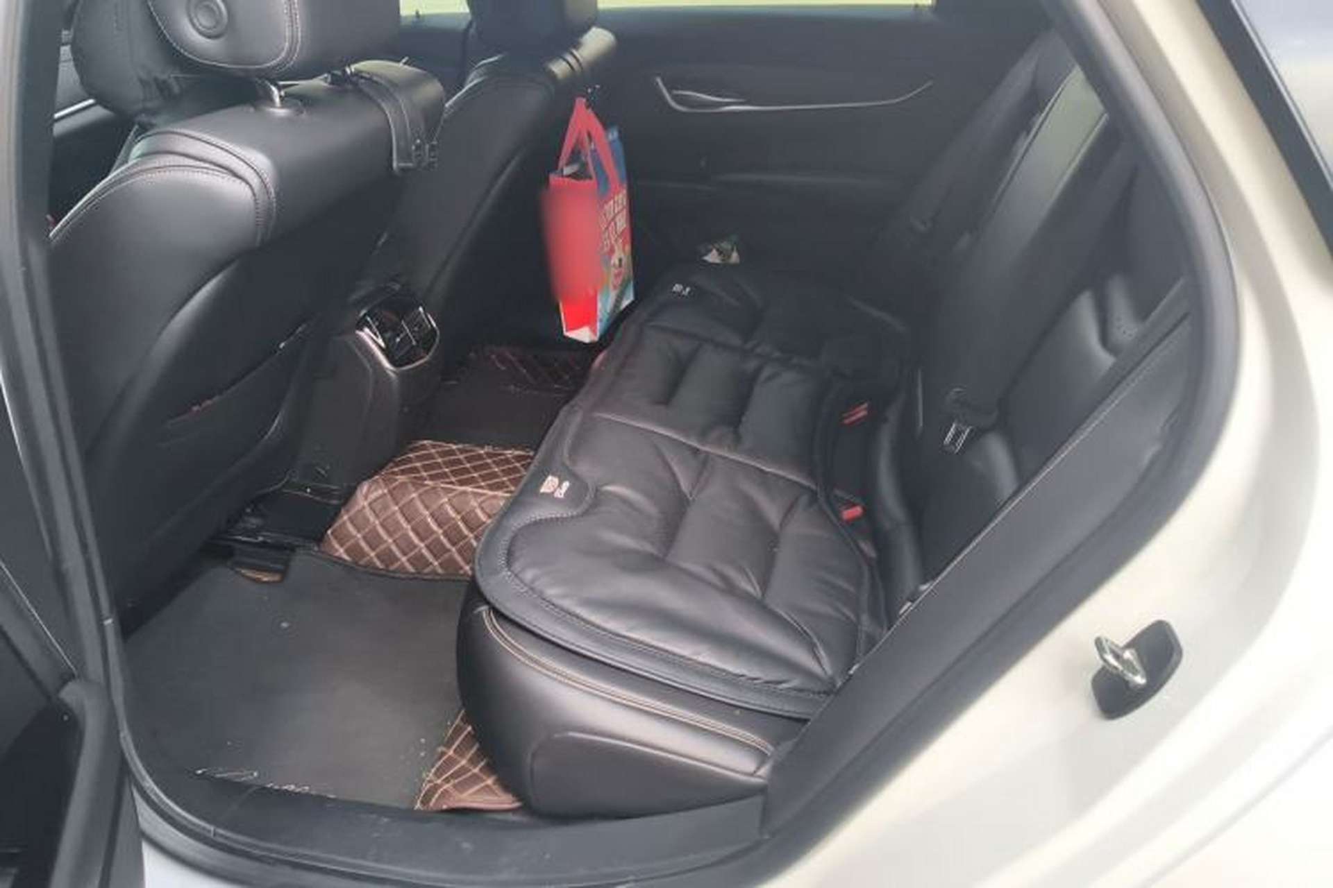 Used Cadillac XTS 2018 28T Tech Edition Left Rear Seat