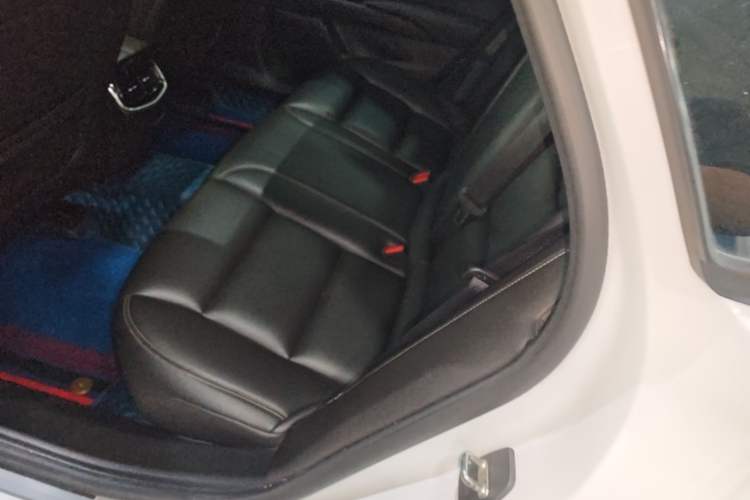 Used Cadillac XTS 2018 28T Tech Edition Left Rear Seat