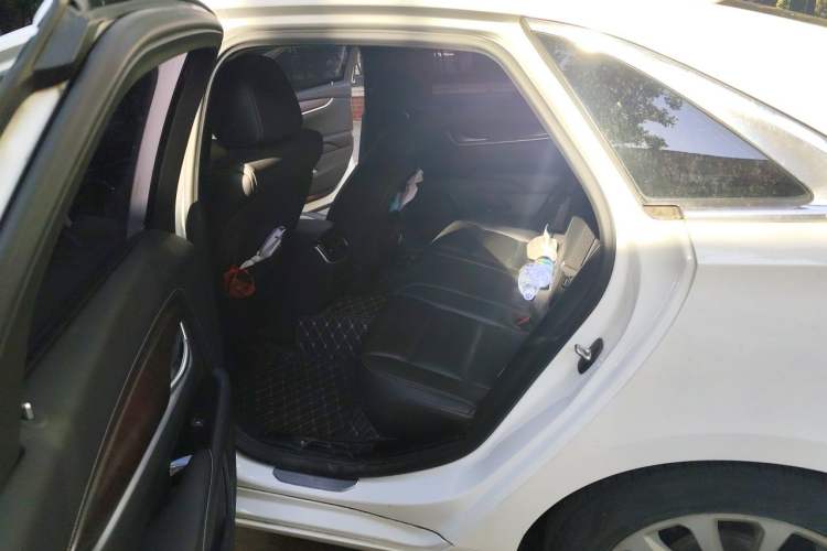 Used Cadillac XTS 2018 28T Elite Edition Left Rear Seat
