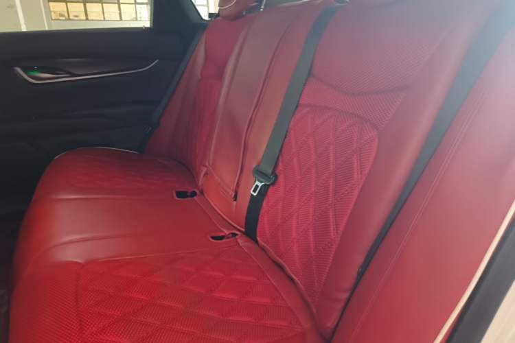 Used Cadillac XTS 2018 28T Elite Edition Left Rear Seat