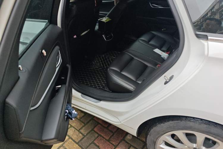 Used Cadillac XTS 2018 28T Tech Edition Left Rear Seat
