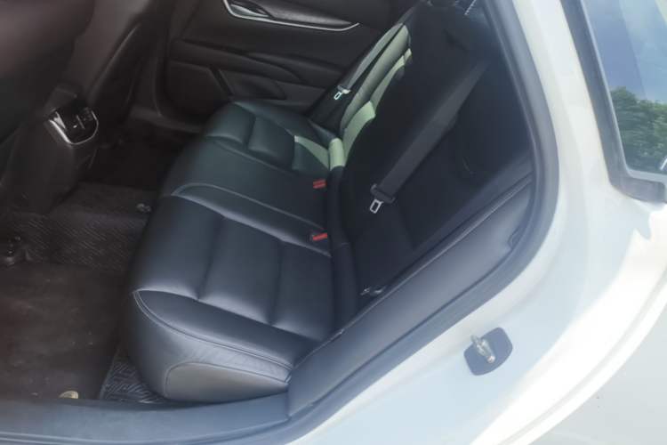 Used Cadillac XTS 2018 28T Elite Edition Left Rear Seat