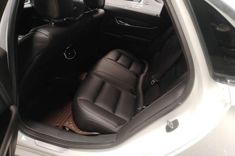 Used Cadillac XTS 2018 28T Tech Edition Left Rear Seat