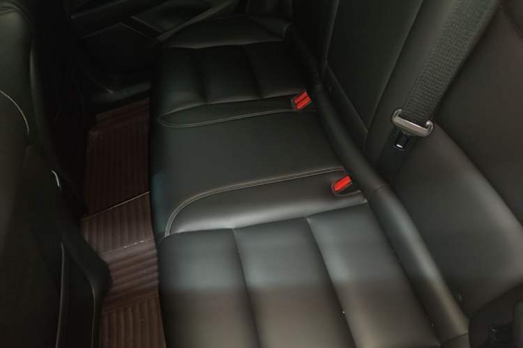 Used Cadillac XTS 2018 28T Tech Edition Left Rear Seat