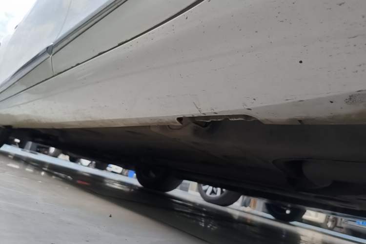 Used Cadillac XTS 2018 28T Tech Edition Left Side Sill