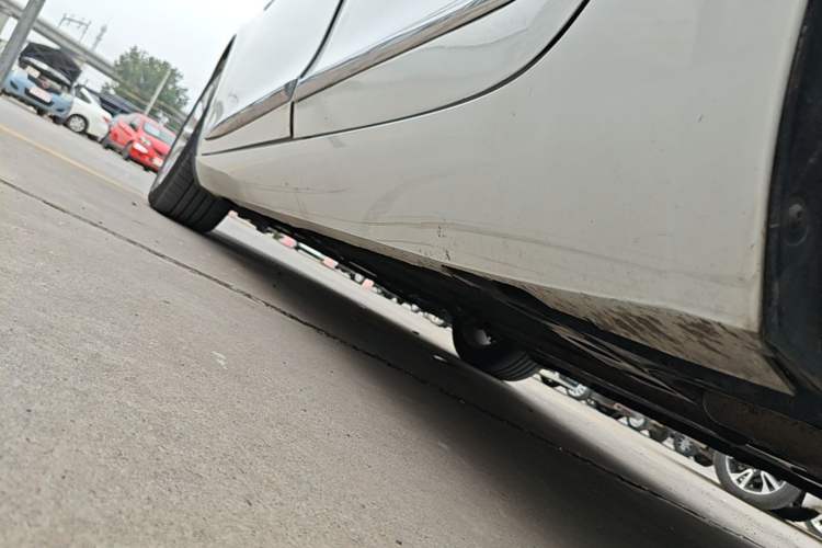 Used Cadillac XTS 2018 28T Elite Edition Left Side Sill