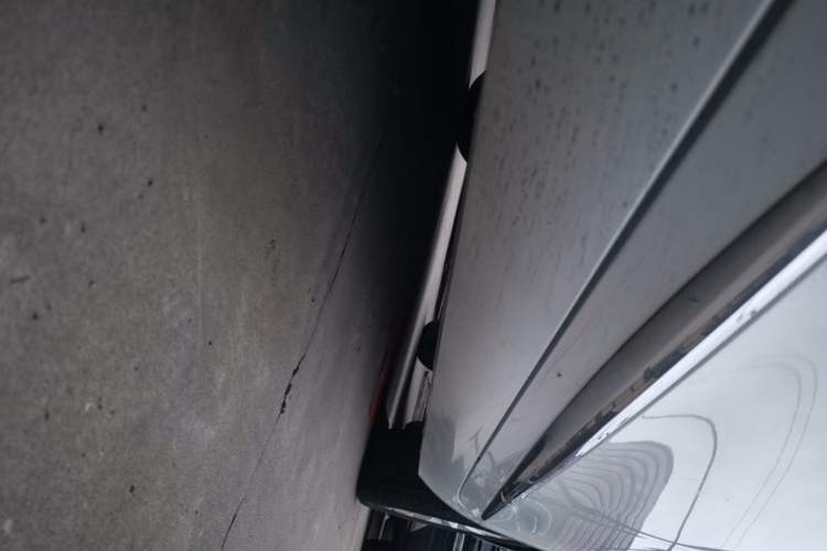 Used Cadillac XTS 2018 28T Tech Edition Left Side Sill