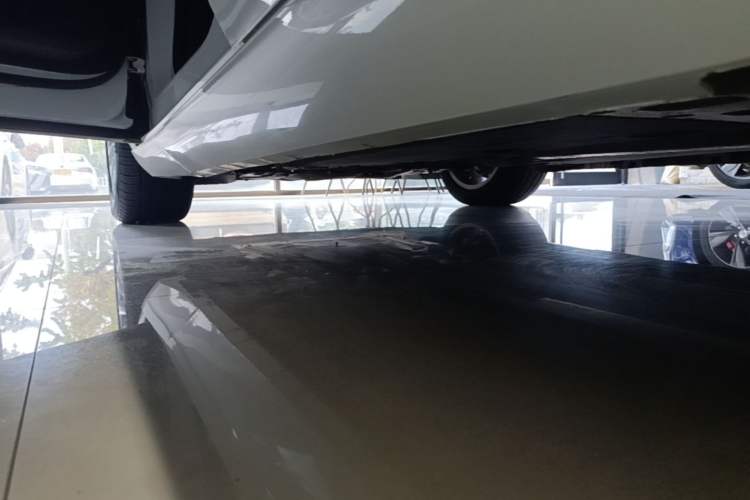 Used Cadillac XTS 2018 28T Tech Edition Left Side Sill