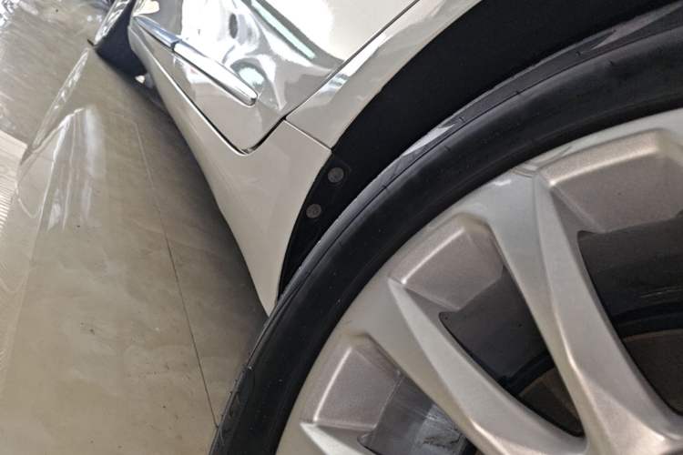 Used Cadillac XTS 2018 28T Tech Edition Left Side Sill