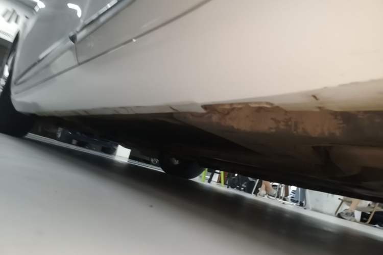 Used Cadillac XTS 2018 28T Tech Edition Left Side Sill