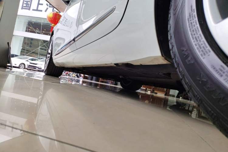 Used Cadillac XTS 2018 28T Tech Edition Left Side Sill