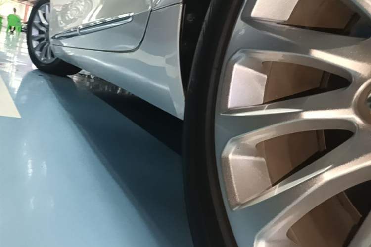 Used Cadillac XTS 2018 28T Tech Edition Left Side Sill
