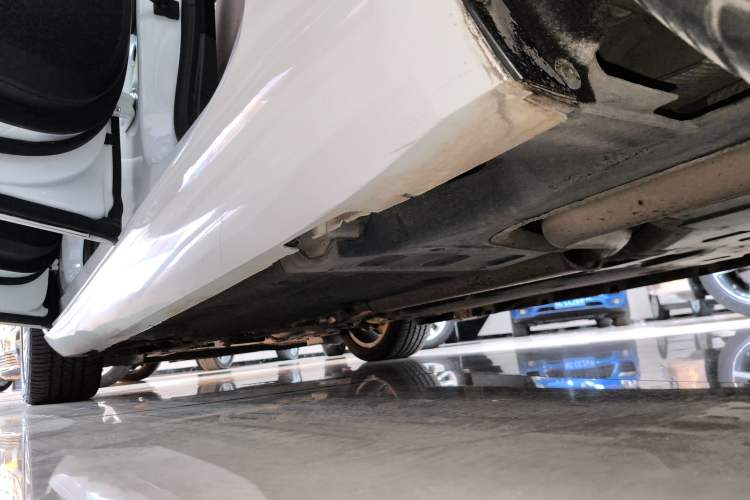 Used Cadillac XTS 2018 28T Elite Edition Left Side Sill