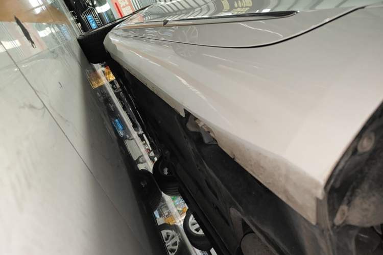 Used Cadillac XTS 2018 28T Elite Edition Left Side Sill