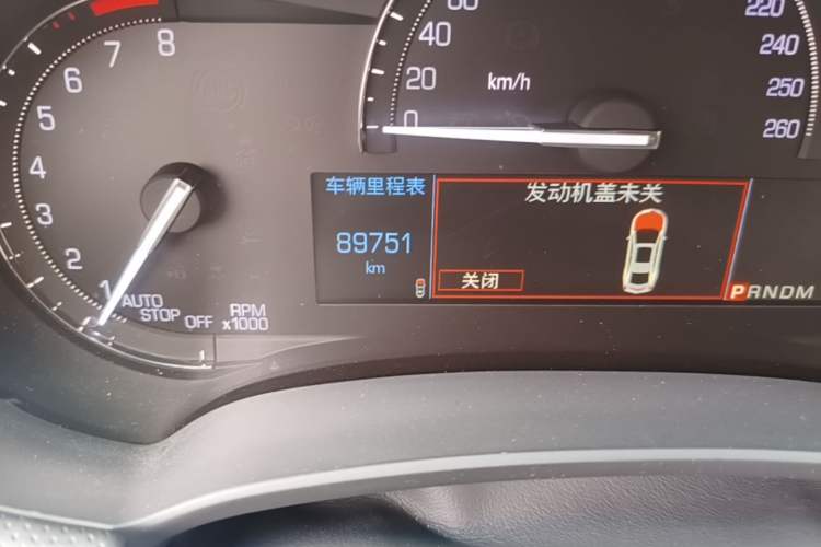 Used Cadillac XTS 2018 28T Tech Edition Odometer Close Up