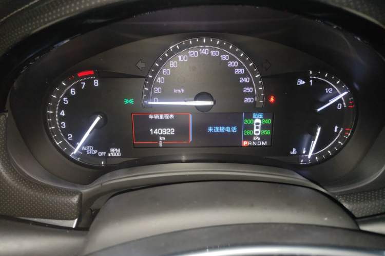 Used Cadillac XTS 2018 28T Tech Edition Odometer Close Up