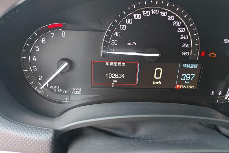 Used Cadillac XTS 2018 28T Tech Edition Odometer Close Up