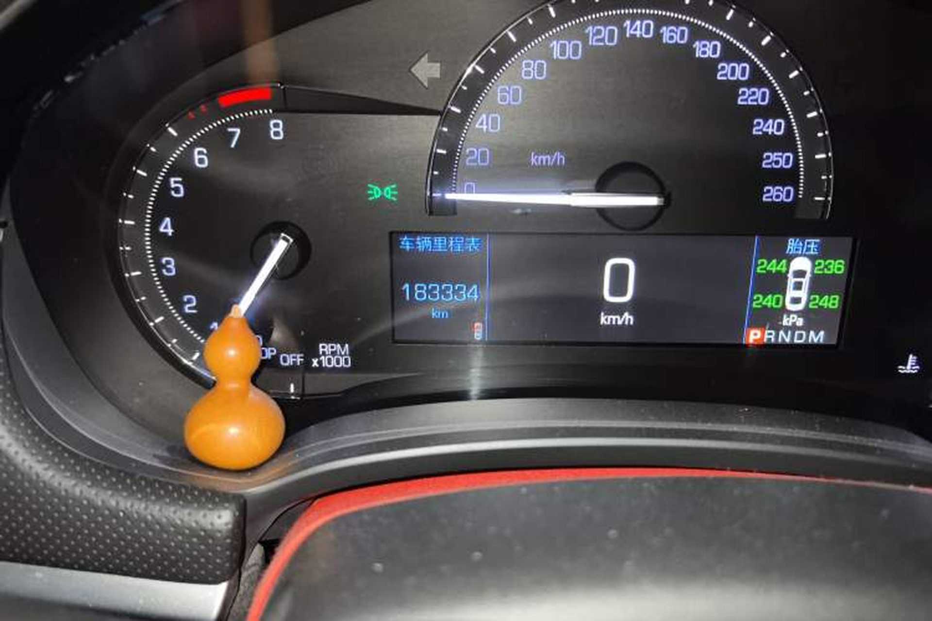 Used Cadillac XTS 2018 28T Tech Edition Odometer Close Up