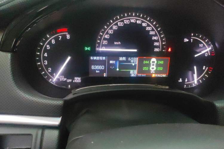 Used Cadillac XTS 2018 28T Elite Edition Odometer Close Up