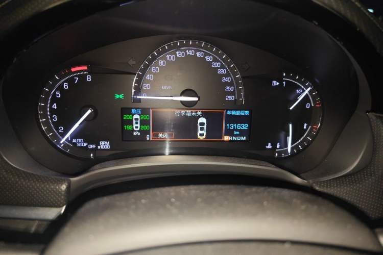 Used Cadillac XTS 2018 28T Elite Edition Odometer Close Up