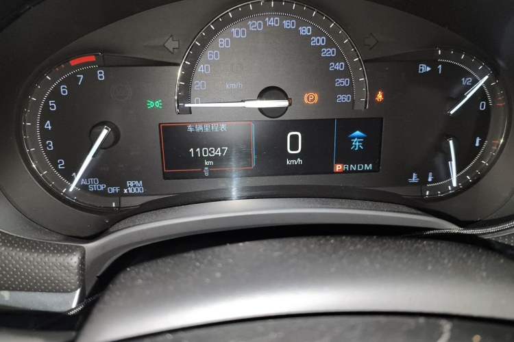 Used Cadillac XTS 2018 28T Tech Edition Odometer Close Up