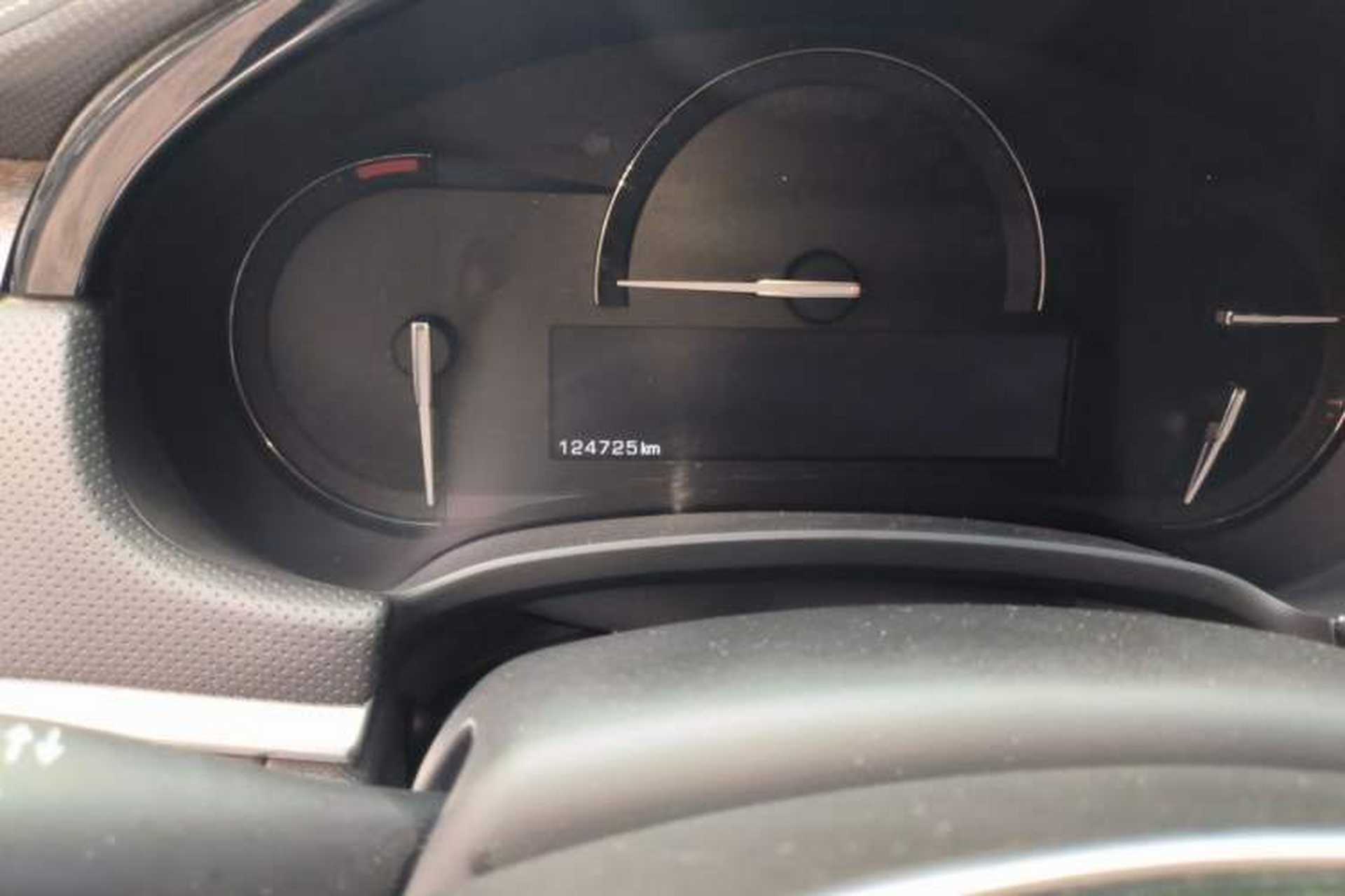 Used Cadillac XTS 2018 28T Elite Edition Odometer Close Up