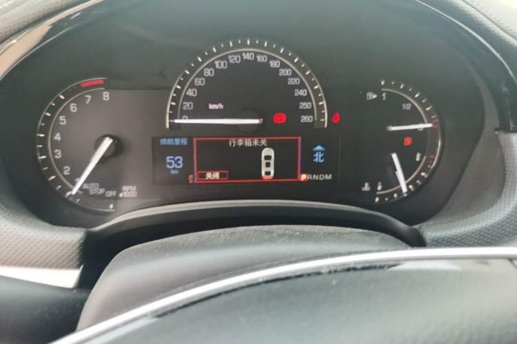 Used Cadillac XTS 2018 28T Tech Edition Odometer Close Up