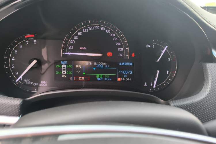 Used Cadillac XTS 2018 28T Tech Edition Odometer Close Up