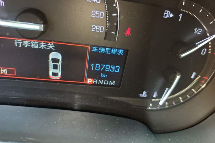 Used Cadillac XTS 2018 28T Elite Edition Odometer Close Up