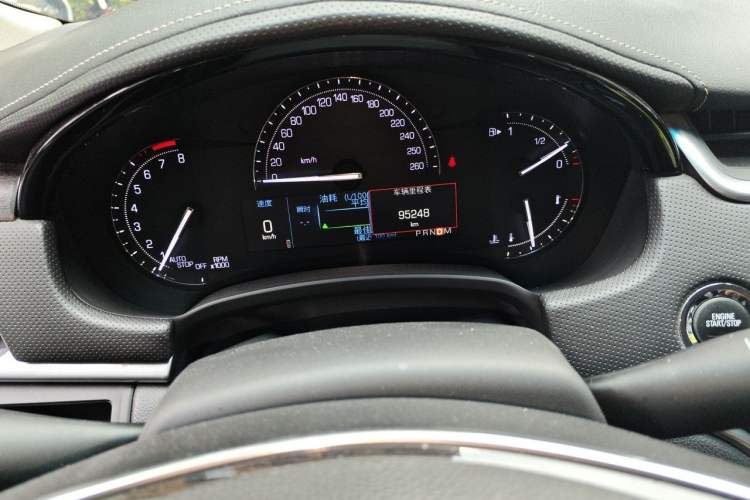 Used Cadillac XTS 2018 28T Elite Edition Odometer Close Up