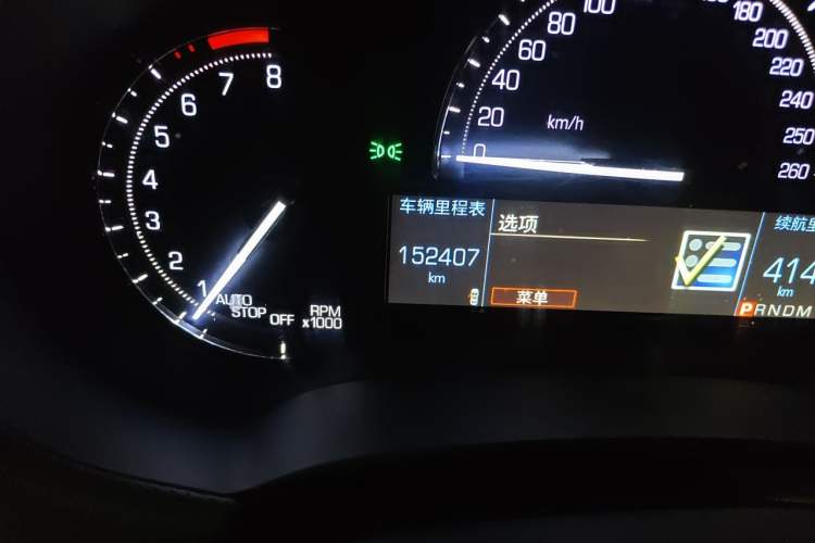 Used Cadillac XTS 2018 28T Tech Edition Odometer Close Up