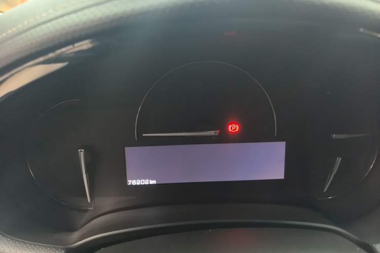 Used Cadillac XTS 2018 28T Tech Edition Odometer Close Up