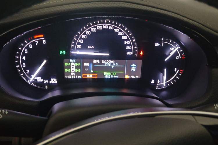 Used Cadillac XTS 2018 28T Elite Edition Odometer Close Up