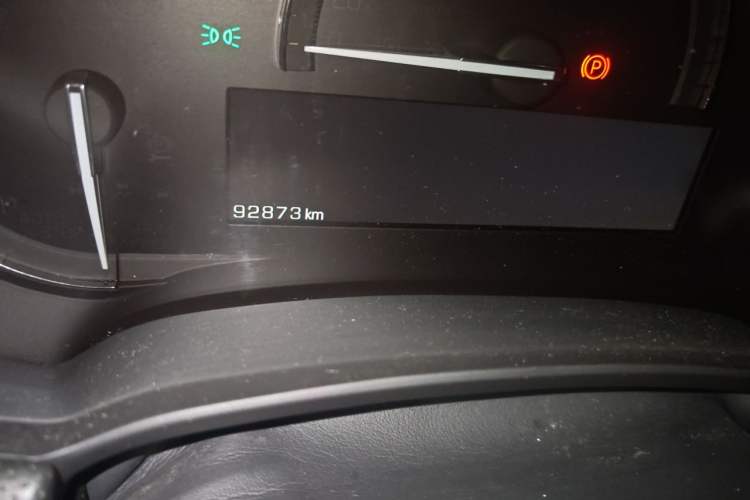 Used Cadillac XTS 2018 28T Tech Edition Odometer Close Up
