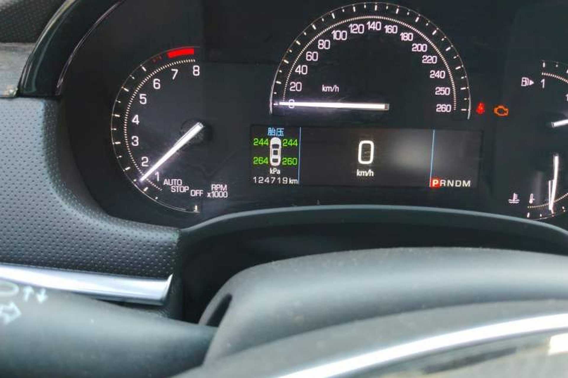 Used Cadillac XTS 2018 28T Elite Edition Odometer Close Up