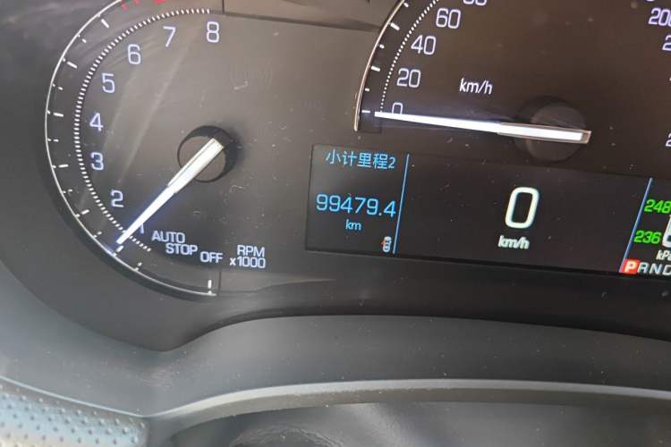 Used Cadillac XTS 2018 28T Elite Edition Odometer Close Up