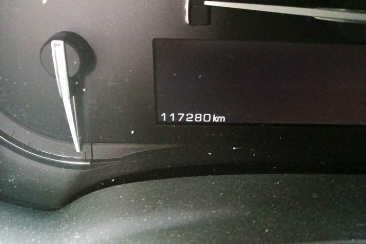 Used Cadillac XTS 2018 28T Tech Edition Odometer Close Up