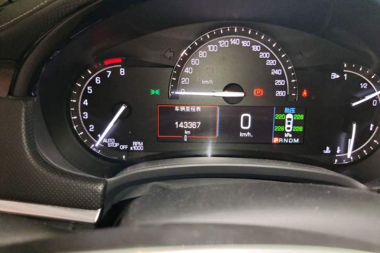 Used Cadillac XTS 2018 28T Elite Edition Odometer Close Up